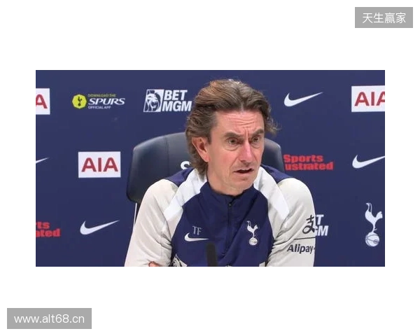 弗兰克：我不同意斯洛特的意见，范德芬不铲抢就不是合格后卫