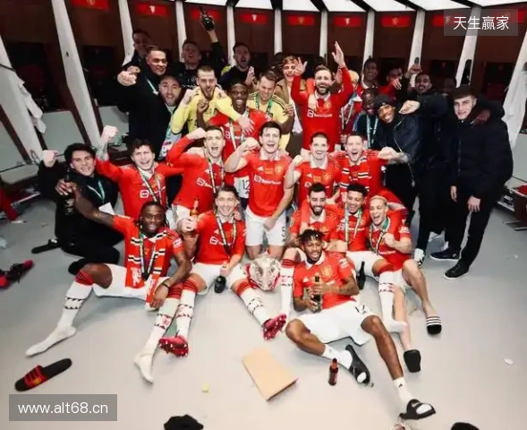 邮报：为马奎尔的离开做准备，曼联考虑引进森林后卫穆里略